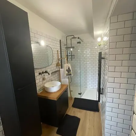 Le Cap Apartment *